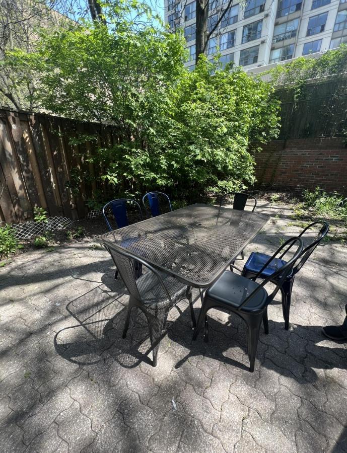 Beautiful Property In Downtown Core Close To Subway Station! Toronto Exteriér fotografie